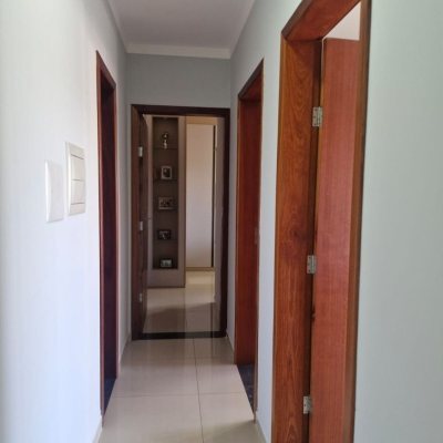 Cobertura com 130m², 3 quartos (sendo 1 suíte), 2 garagens, no bairro Ingleses do Rio Vermelho em Florianópolis