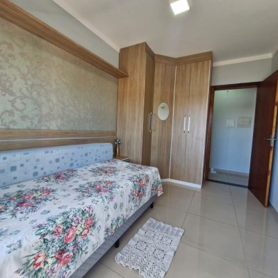 Cobertura com 130m², 3 quartos (sendo 1 suíte), 2 garagens, no bairro Ingleses do Rio Vermelho em Florianópolis