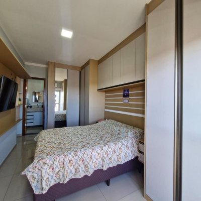 Cobertura com 130m², 3 quartos (sendo 1 suíte), 2 garagens, no bairro Ingleses do Rio Vermelho em Florianópolis