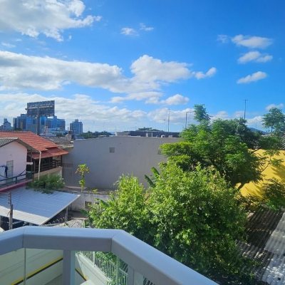 Apartamentos com 53m², 1 quarto, 1 garagem, no bairro Trindade em Florianópolis