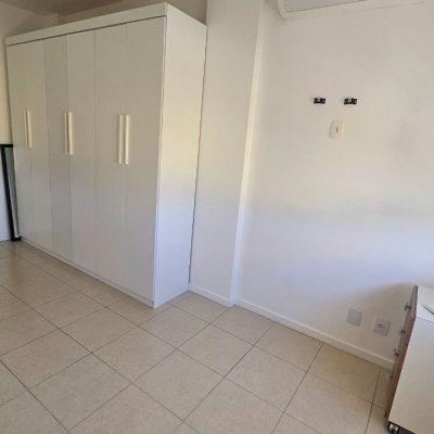 Apartamentos com 53m², 1 quarto, 1 garagem, no bairro Trindade em Florianópolis