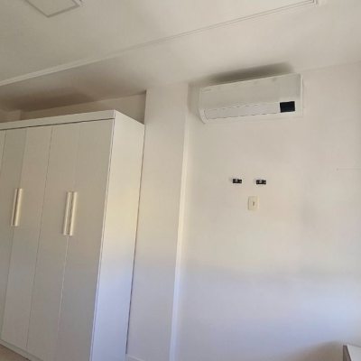 Apartamentos com 53m², 1 quarto, 1 garagem, no bairro Trindade em Florianópolis