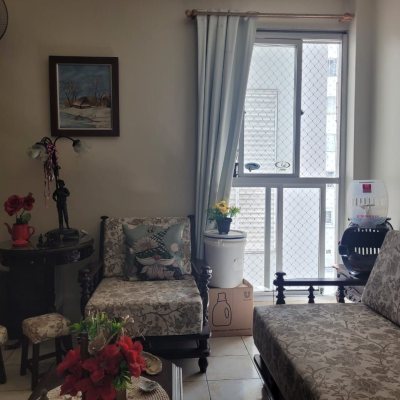 Apartamentos com 33m², 1 quarto, no bairro Centro em Florianópolis