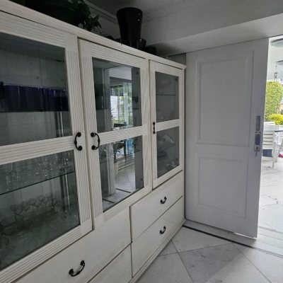 Casa Residencial com 350m², 4 quartos (sendo 3 suítes), 2 garagens, no bairro Centro em Florianópolis