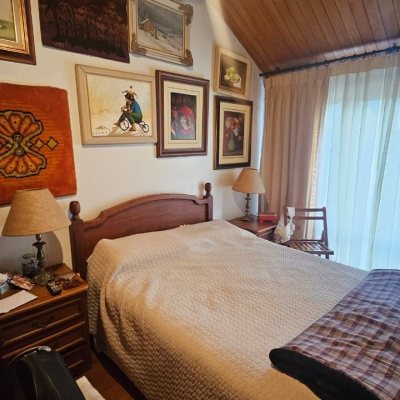 Casa Residencial com 350m², 4 quartos (sendo 3 suítes), 2 garagens, no bairro Centro em Florianópolis