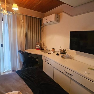 Casa Residencial com 350m², 4 quartos (sendo 3 suítes), 2 garagens, no bairro Centro em Florianópolis
