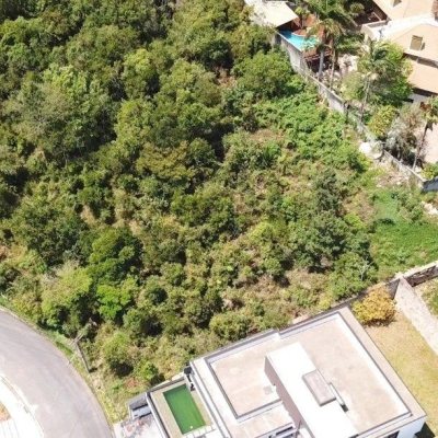 Terrenos Residenciais com 1675m², no bairro João Paulo em Florianópolis