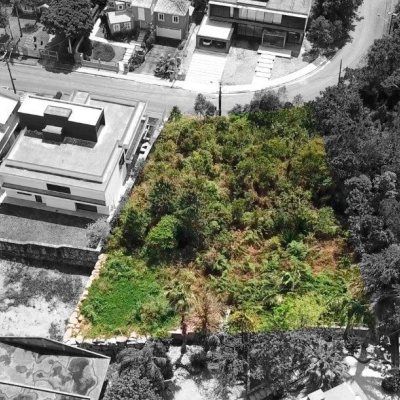 Terrenos Residenciais com 1675m², no bairro João Paulo em Florianópolis