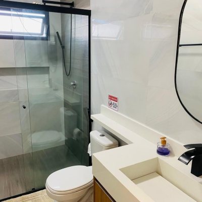 Casa Residencial com 160m², 3 quartos (sendo 1 suíte), 2 garagens, no bairro Campeche em Florianópolis