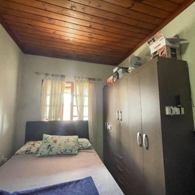 Casa Residencial com 100m², 4 quartos, 1 suíte, 1 garagem, no bairro Ingleses do Rio Vermelho em Florianópolis