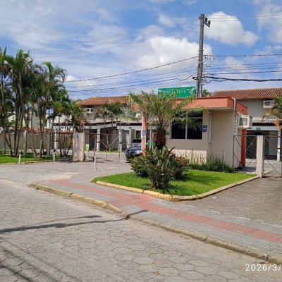 Apartamentos com 57m², 3 quartos, 1 garagem, no bairro Sertão Do Maruim em São José