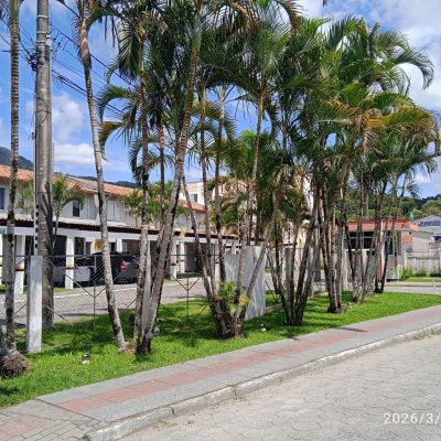 Apartamentos com 57m², 3 quartos, 1 garagem, no bairro Sertão Do Maruim em São José