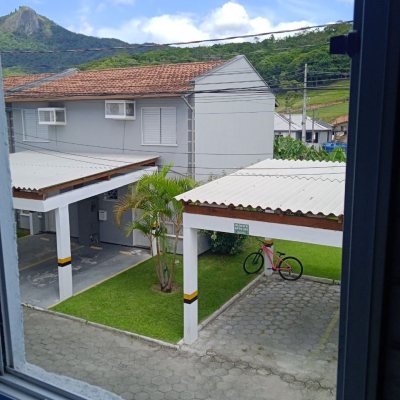 Apartamentos com 57m², 3 quartos, 1 garagem, no bairro Sertão Do Maruim em São José