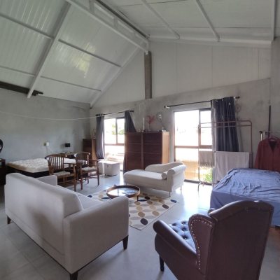 Casa Residencial com 257m², 5 quartos, 2 suítes, 2 garagens, no bairro Cachoeira Do Bom Jesus em Florianópolis