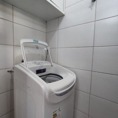 Casa Residencial com 257m², 5 quartos, 2 suítes, 2 garagens, no bairro Cachoeira Do Bom Jesus em Florianópolis