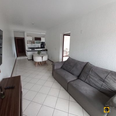 Apartamentos com 70m², 2 quartos, 1 garagem, no bairro Forquilhinha em São José