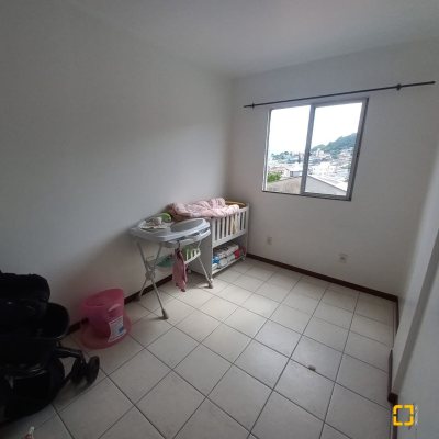 Apartamentos com 70m², 2 quartos, 1 garagem, no bairro Forquilhinha em São José
