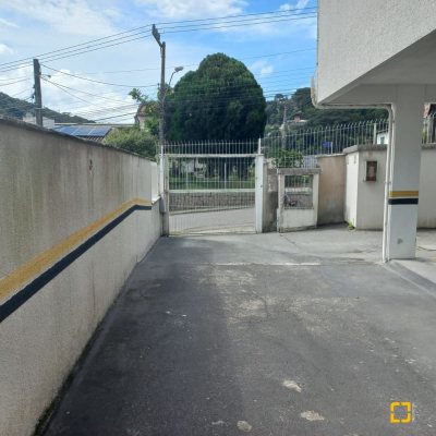 Apartamentos com 70m², 2 quartos, 1 garagem, no bairro Forquilhinha em São José