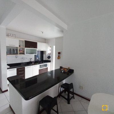 Apartamentos com 70m², 2 quartos, 1 garagem, no bairro Forquilhinha em São José