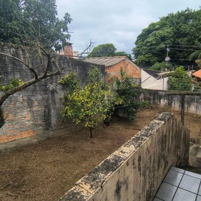 Casa Residencial com 98m², 2 quartos, 1 garagem, no bairro Capoeiras em Florianópolis