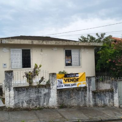 Casa Residencial com 98m², 2 quartos, 1 garagem, no bairro Capoeiras em Florianópolis