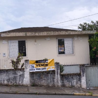 Casa Residencial com 98m², 2 quartos, 1 garagem, no bairro Capoeiras em Florianópolis