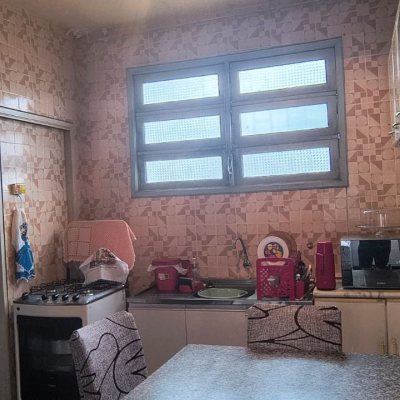 Casa Residencial com 98m², 2 quartos, 1 garagem, no bairro Capoeiras em Florianópolis