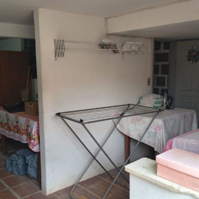 Casa Residencial com 98m², 2 quartos, 1 garagem, no bairro Capoeiras em Florianópolis