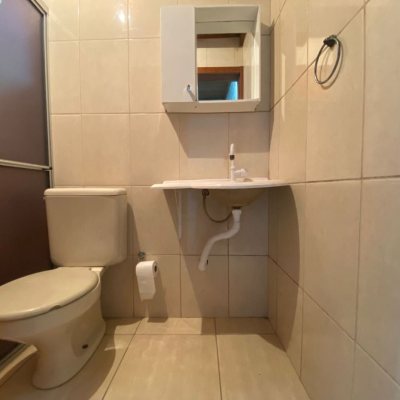 Casa Residencial com 250m², 4 quartos, 1 suíte, 4 garagens, no bairro Ingleses do Rio Vermelho em Florianópolis