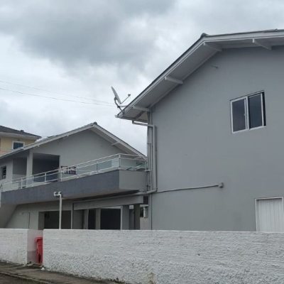 Pousada com 253m², 10 quartos, 6 garagens, no bairro Ingleses do Rio Vermelho em Florianópolis