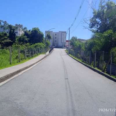 Apartamentos com 43m², 2 quartos, 1 garagem, no bairro Bom Viver em Biguaçu