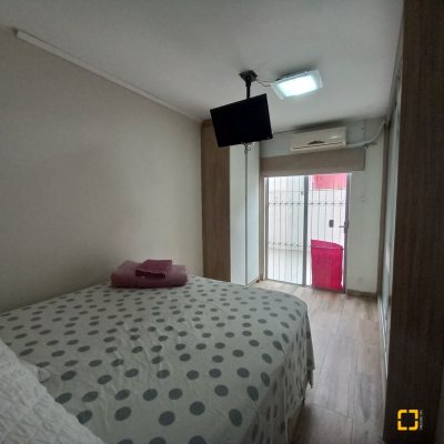 Apartamentos com 55m², 2 quartos, no bairro Centro em Florianópolis