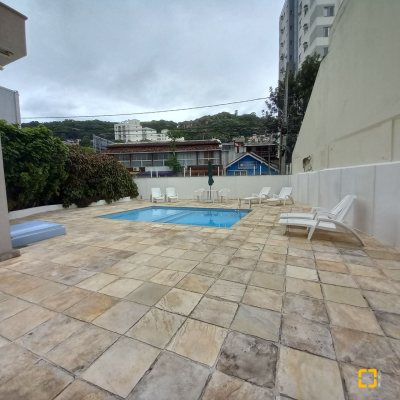Apartamentos com 55m², 2 quartos, no bairro Centro em Florianópolis