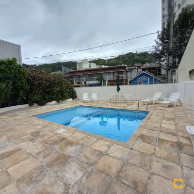 Apartamentos com 55m², 2 quartos, no bairro Centro em Florianópolis