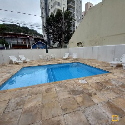 Apartamentos com 55m², 2 quartos, no bairro Centro em Florianópolis