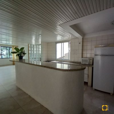 Apartamentos com 55m², 2 quartos, no bairro Centro em Florianópolis