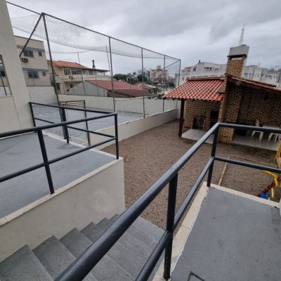 Apartamentos com 100m², 3 quartos, 1 suíte, 1 garagem, no bairro Capoeiras em Florianópolis