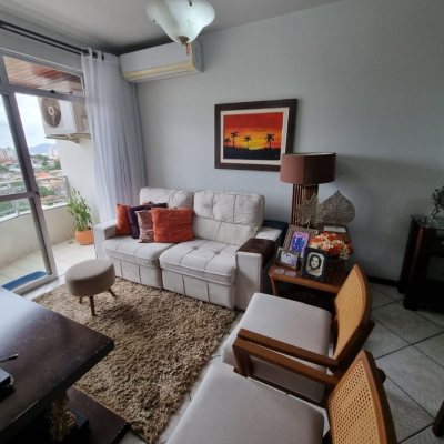 Apartamentos com 100m², 3 quartos, 1 suíte, 1 garagem, no bairro Capoeiras em Florianópolis