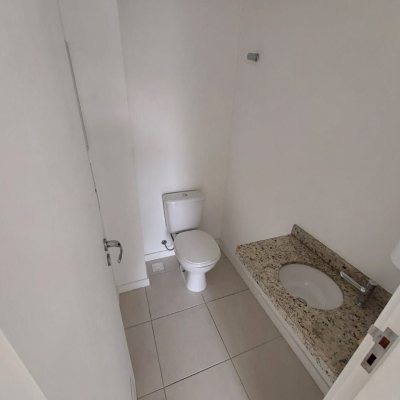Sala com 35m², 1 garagem, no bairro Trindade em Florianópolis