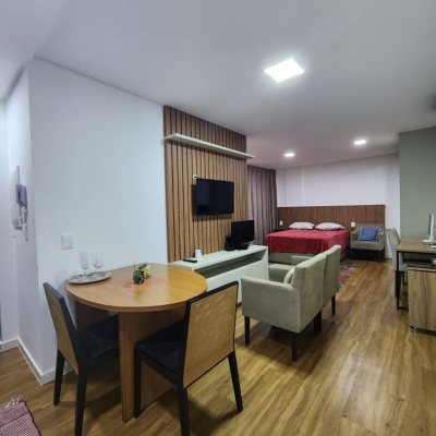 Studio Residencial com 35m², 1 quarto, 1 garagem, no bairro Saco Dos Limões em Florianópolis