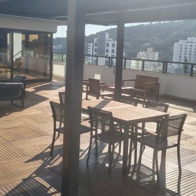 Studio Residencial com 35m², 1 quarto, 1 garagem, no bairro Saco Dos Limões em Florianópolis