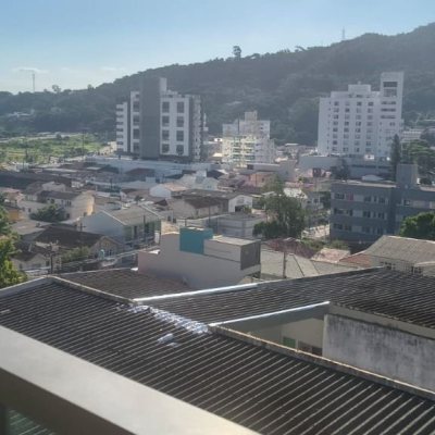 Studio Residencial com 35m², 1 quarto, 1 garagem, no bairro Saco Dos Limões em Florianópolis