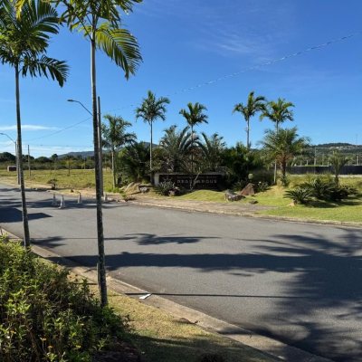 Terrenos Residenciais com 450m², no bairro Ingleses do Rio Vermelho em Florianópolis