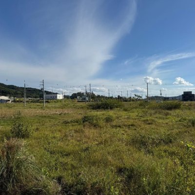 Terrenos Residenciais com 450m², no bairro Ingleses do Rio Vermelho em Florianópolis