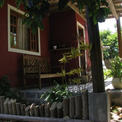 Sobrado Residencial com 144m², 3 quartos, 2 garagens, no bairro São João Do Rio Vermelho em Florianópolis