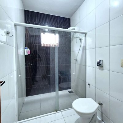 Casa Residencial com 112m², 2 quartos (sendo 1 suíte), 5 garagens, no bairro São Sebastião em Palhoça