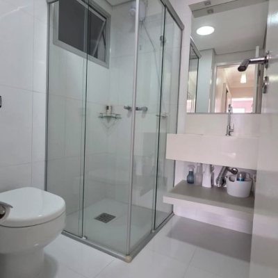 Apartamentos com 89m², 3 quartos, 1 suíte, 2 garagens, no bairro Centro em Florianópolis