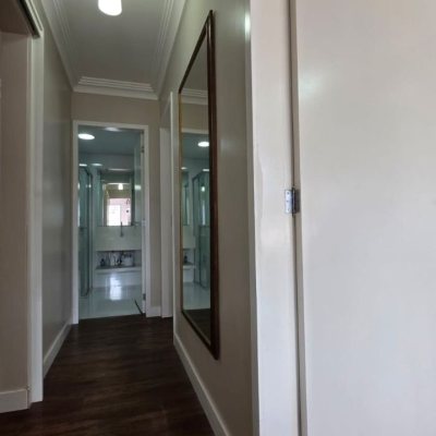 Apartamentos com 89m², 3 quartos, 1 suíte, 2 garagens, no bairro Centro em Florianópolis
