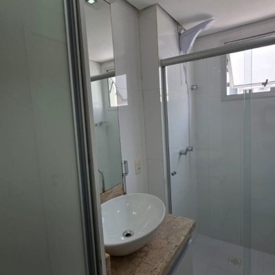 Apartamentos com 89m², 3 quartos, 1 suíte, 2 garagens, no bairro Centro em Florianópolis