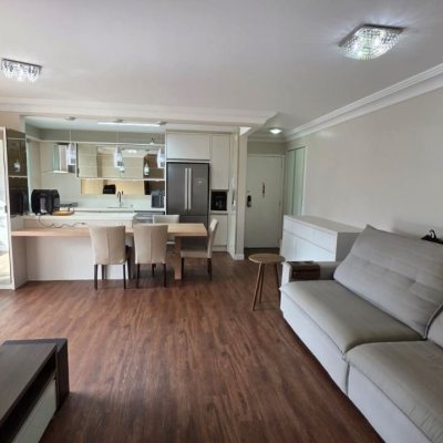 Apartamentos com 89m², 3 quartos, 1 suíte, 2 garagens, no bairro Centro em Florianópolis